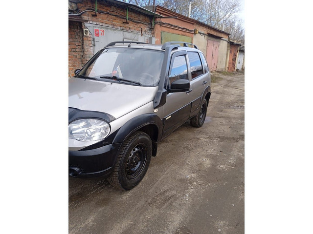 Шевроле Нива  - 8/10