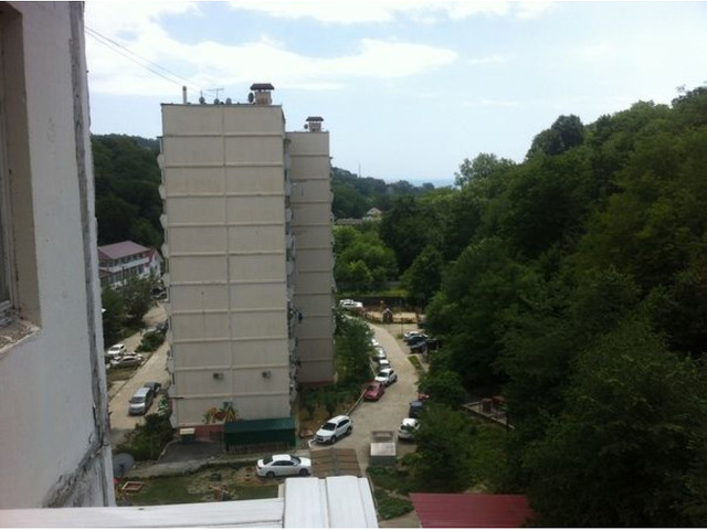 Продам свою 2-к. квартиру 64 кв.м в Лоо. - 2/2