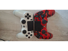 Playstation 4 / 4