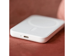 Внешний аккумулятор MagSafe Battery Pack / 4