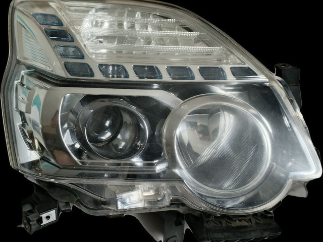 Фара Nissan X-Trail  - 3/12