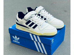 Кроссовки Adidas / 1