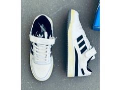 Кроссовки Adidas / 2