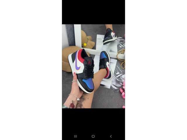 Кроссовки Nike  - 2/4