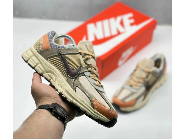 Кроссовки Nike  - 1/6
