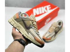 Кроссовки Nike  / 1