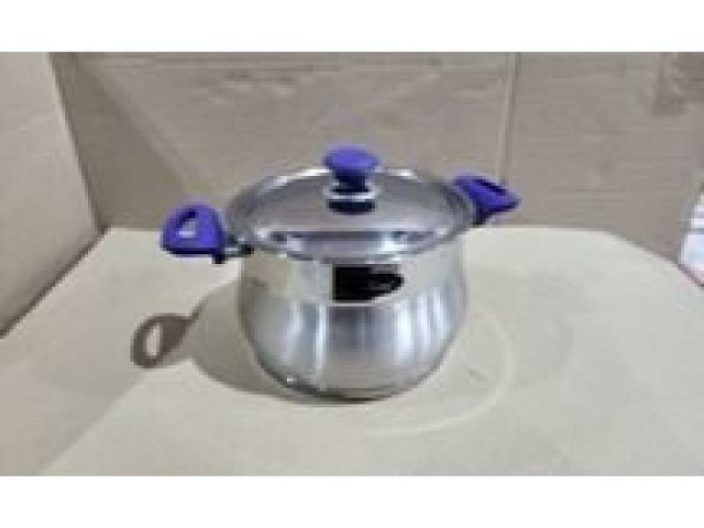 Кастрюля стальная с ручками из бакелита, 22 х 12