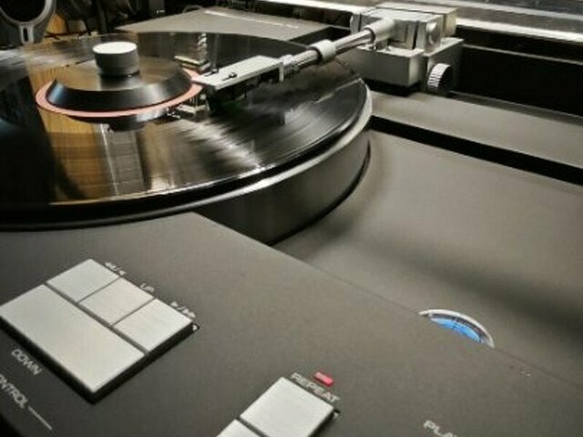 Проигрыватель винила тангенциальный Yamaha PX-2 - 8/12