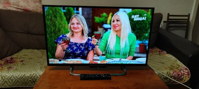 Sony KDL-32W654A SMART TV - 2/12