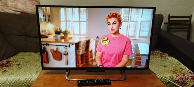 Sony KDL-32W654A SMART TV - 3/12