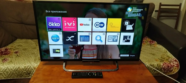 Sony KDL-32W654A SMART TV - 4/12