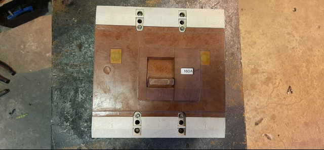 Выключатель ва51-39-340010-20ухл3 160А 660В - 3/5