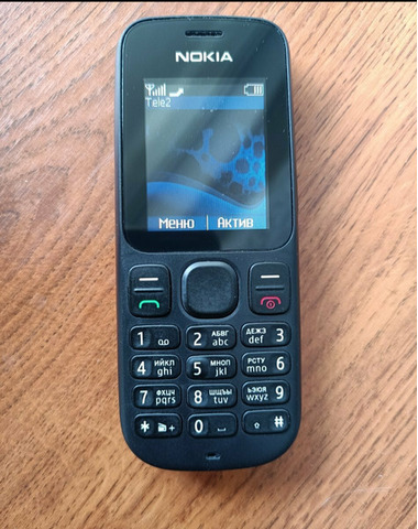 Nokia 100 - 3/4