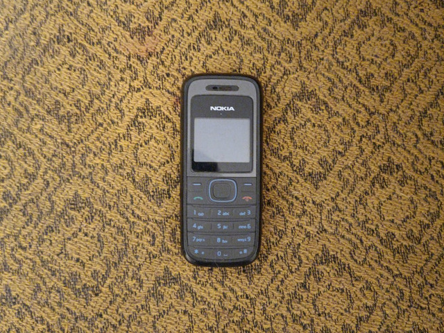 Nokia 1208 - 3/3