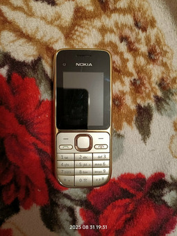 Nokia C2-01