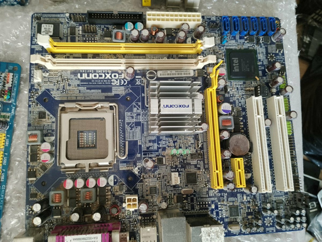 Материнские платы Socket775 DDR2, DDR3 - 2/12