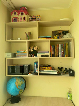 Комплект письменный стол+книжная полка. / 4