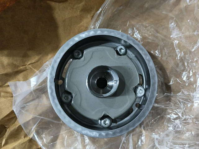 Фазорегулятор выпускного распредвала gm 55567048 - 3/4