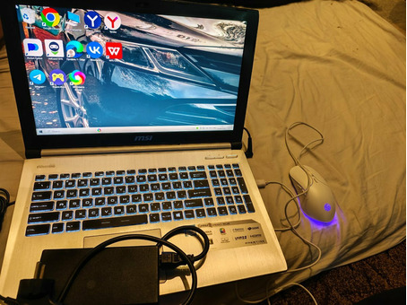 MSI ноутбук / 4