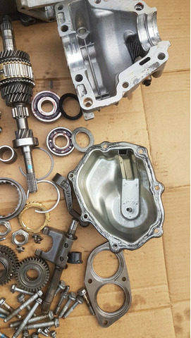 Шестерни корпус вал Fiat Albea - 11/12