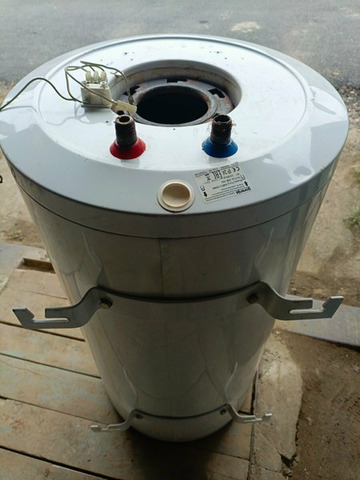 Бак к бойлеру "Горение" бу на 100л и на 50л, рабочий - 2/3