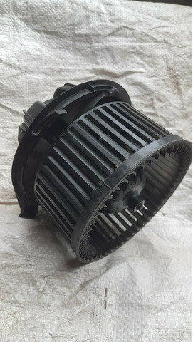 Моторчик печки Nissan Almera 2015 - 6/9