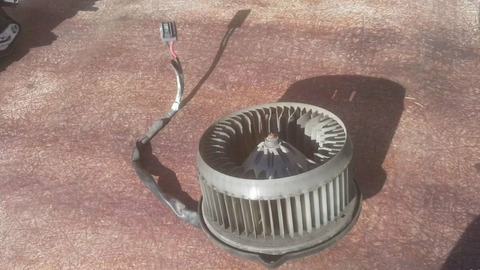 Моторчик печки Лексус рх300 2001 леворуль