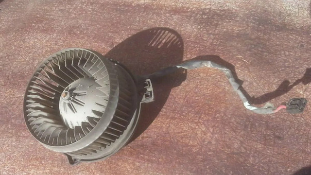 Моторчик печки Лексус рх300 2001 леворуль - 2/4