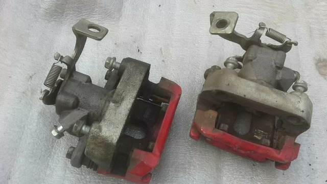 Суппорт тормоза задний левый Тойота Королла 2007 - 2/6