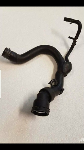 Патрубок радиатора 2,5 дизель Ауди Алроуд 2001 - 3/4