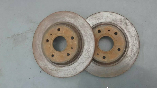 Тормозные диски передние Сузуки SX4 - 1/4