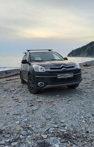 Продаю классный c-crosser - 1/11