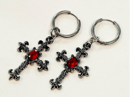 Серьги готический