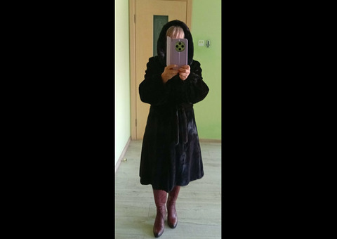 Продам шубу из меха норки б/у.