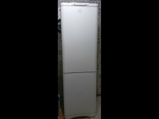 Холодильник Индезит - 2/2