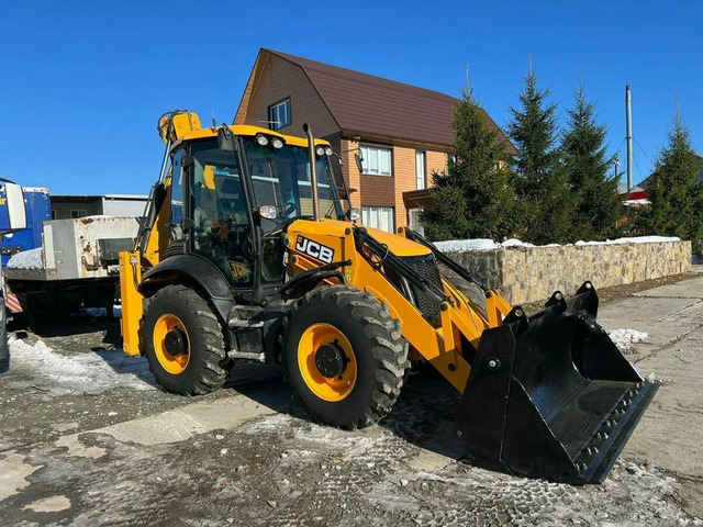 Аренда и услуги экскаватора-погрузчика - 1/3