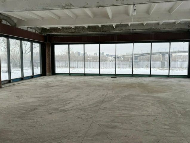 Сдается здание под офисы с редким видом - 2/5