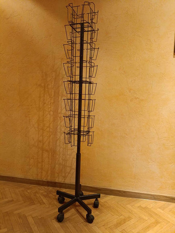 Стойка для продажи открыток на 32 кармана.