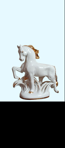 Фарфоровая статуэтка “Конь‑Огонь” ФЗ‑1С, белая с золотом - 2/3