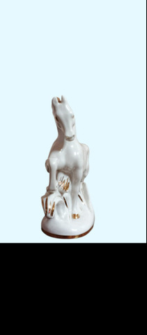 Фарфоровая статуэтка “Конь‑Огонь” ФЗ‑1С, белая с золотом - 3/3