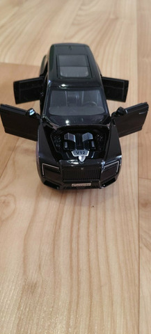 Коллекционная модель Rolls - Royce Culinan - 2/6