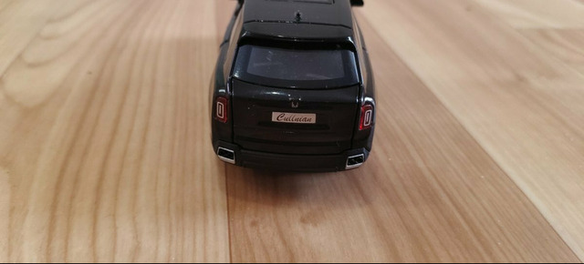 Коллекционная модель Rolls - Royce Culinan - 5/6