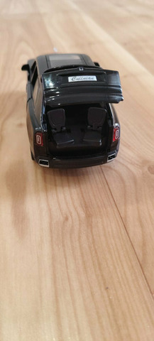 Коллекционная модель Rolls - Royce Culinan - 6/6