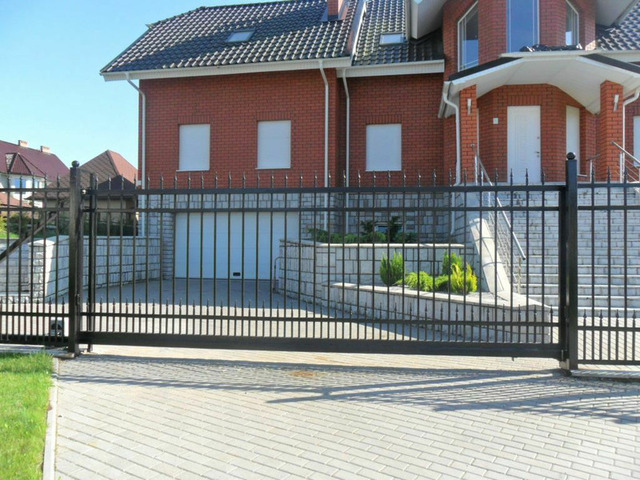 Мы производим и устанавливаем кованные и сварочные изделия. - 1/3