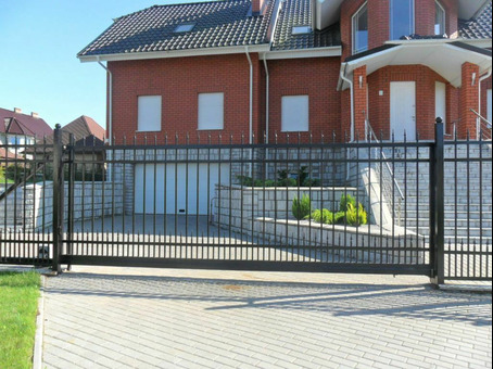 Мы производим и устанавливаем кованные и сварочные изделия.