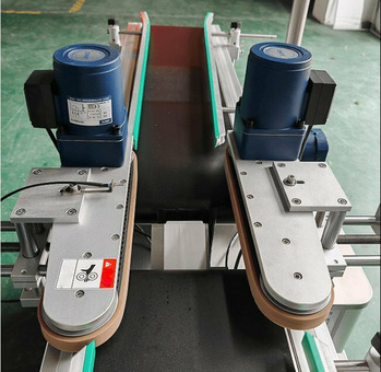 Автоматическая этикетировочная машина ЭМ04.06