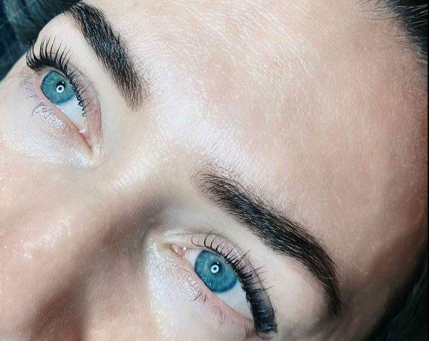 Ламинирование ресниц и оформление бровей - 3/5
