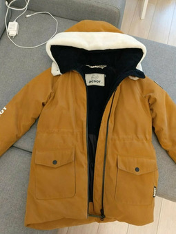 Продаю зимнюю куртку Acoot