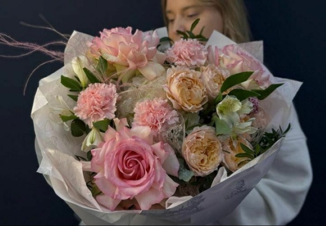 Amore Flowers: эмоции в лепестках – доставка цветов в СПб