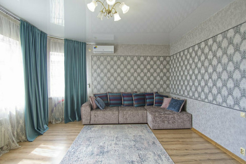 Просторный двухэтажный дом в развитом районе Краснодара